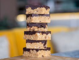 Kolač sa kikirikijem