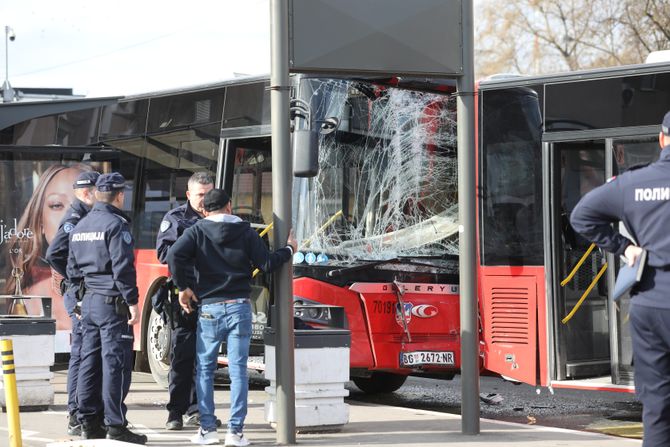 Sudar autobusa Novi Beograd