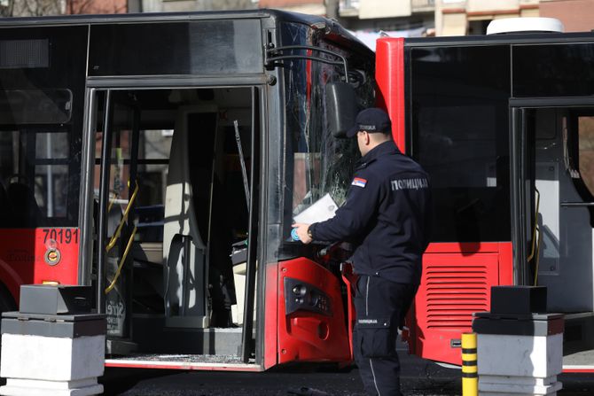 Sudar autobusa Novi Beograd