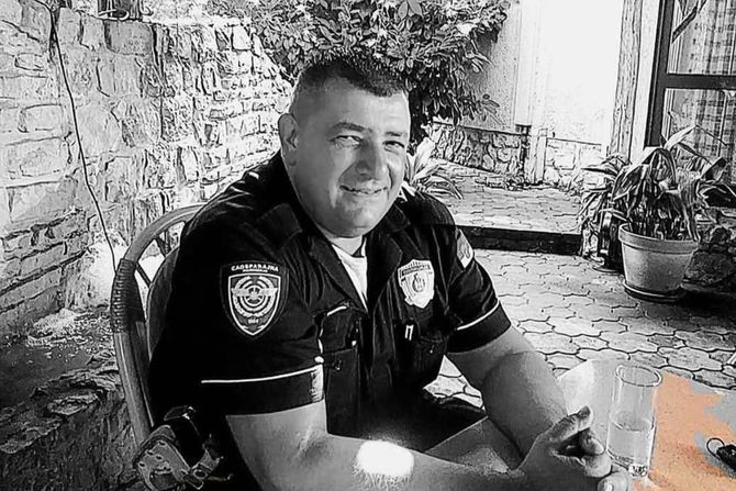 Policajac Antić, Anta, Paraćin Policajac Antić, Anta, Paraćin