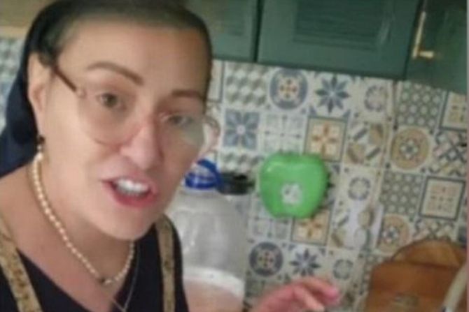 Sabina Cotorobai Sabina Cotorobai