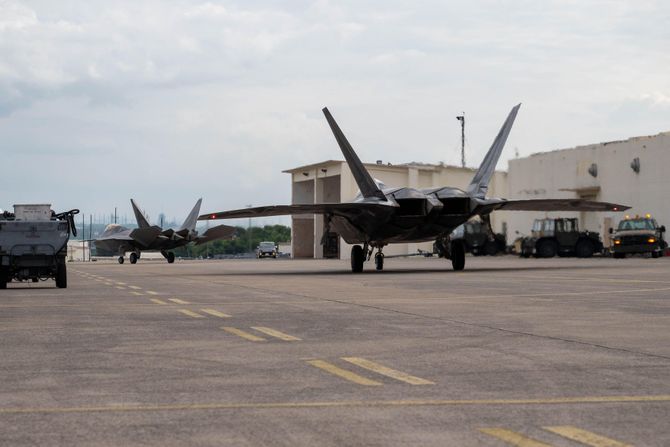 F 22 raptor F 22 raptor