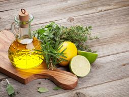 Maslinovo ulje, začinsko bilje
