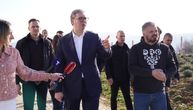 Vučić: Uložićemo osam miliona evra u puteve u opštini Aleksandrovac, dovešćemo i investitora