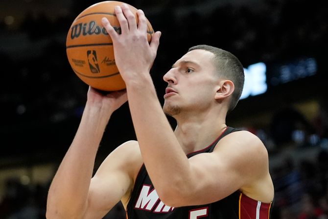 Nikola Jović - Majami Hit Nikola Jović - Majami Hit