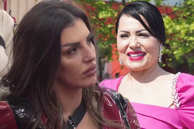 Ena Čolić i Zlata Petrović Ena Čolić i Zlata Petrović