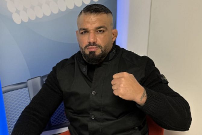 Hatef Moeil Hatef Moeil