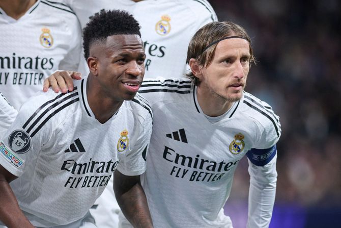 Vinisijus Žunior i Luka Modrić Vinisijus Žunior i Luka Modrić
