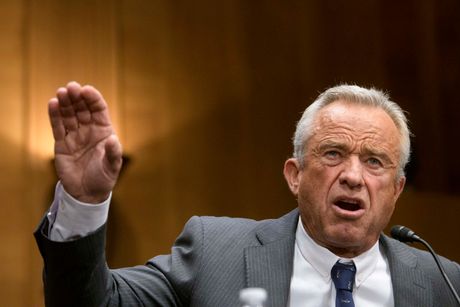 Robert F Kennedy Jr Kenedi Mlađi Robert F Kennedy Jr Kenedi Mlađi