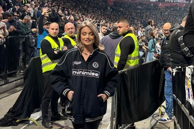 Hana Adrović Hana Adrović