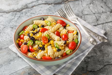 hladna salata, salata, salata sa testeninom, salata sa testeninom i povrćem, recept za salatu hladna salata, salata, salata sa testeninom, salata sa testeninom i povrćem, recept za salatu