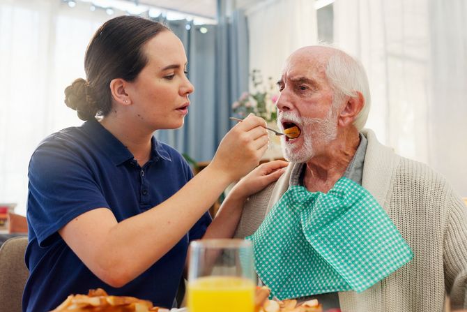 Strački dom, medicinska sestra