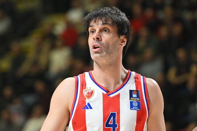 Miloš Teodosić, , KK Crvena zvezda, KK Budućnost