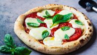Recept za domaće testo za picu: Mekano kao duša, a priprema nikad lakša