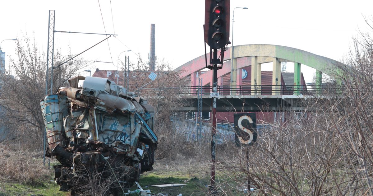 Zakoračili smo u voz koji se prošle godine sudario u tunelu: Jezivo je i pomisliti da su ovde sedeli ljudi