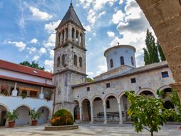 Manastir Krka, Hrvatska