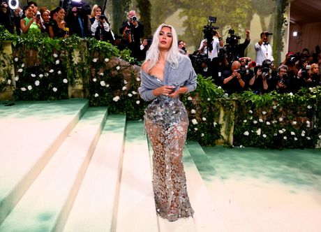 Kim Kardashian Met Gala 2024.