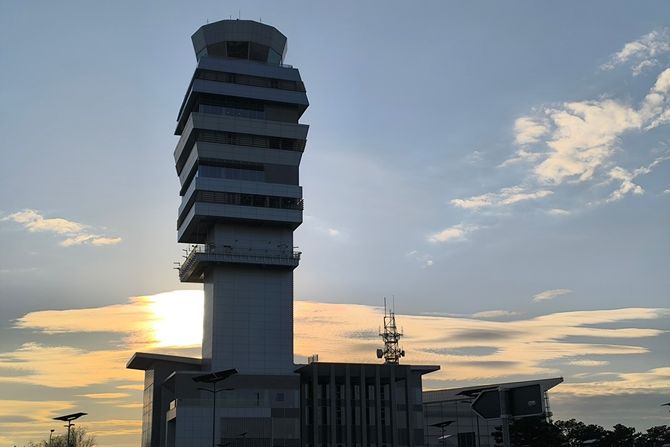 Aerodrom Nikola Tesla BEG Airport