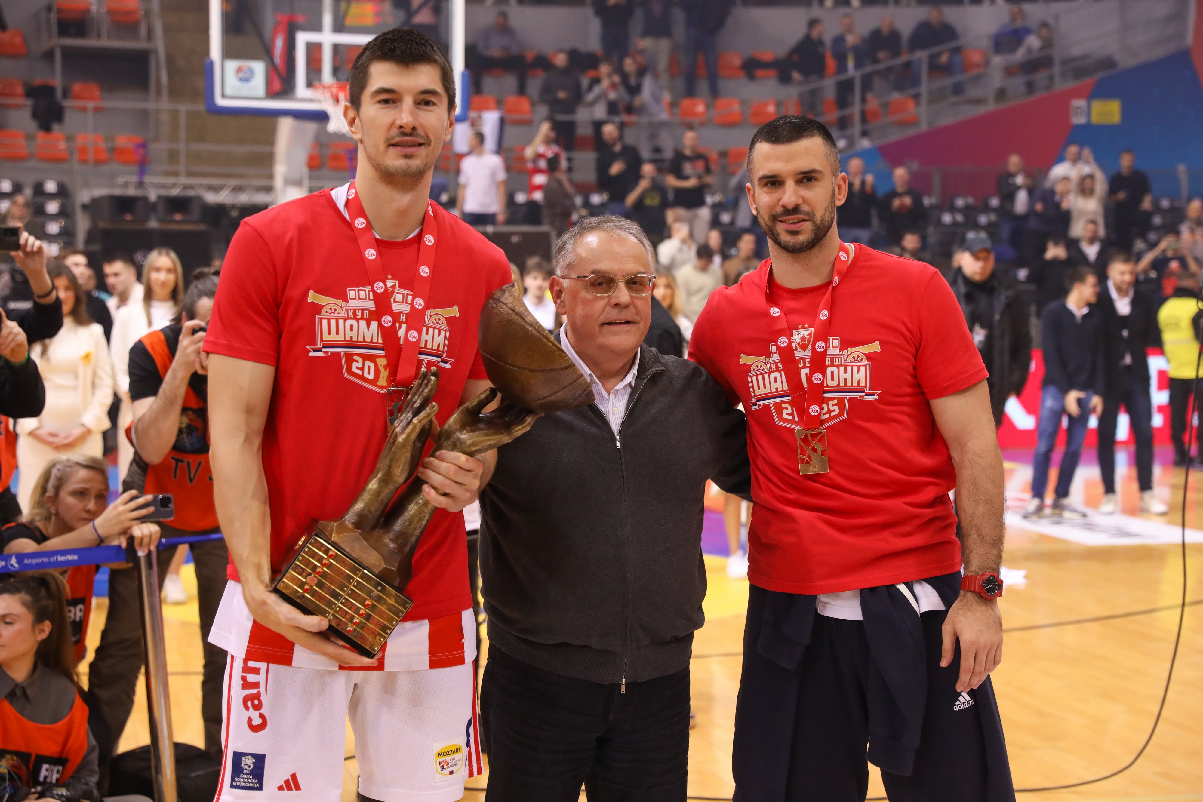 Čović: "Domaći igrači su razjureni, Nedović i Mitrović pušteni niz vodu, a Vasiljević je obmanuo Sferopulosa"