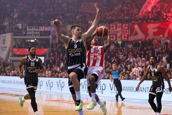 Vanja Marinković, Jago Dos Santos