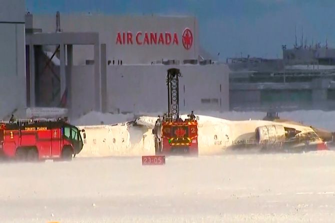 Kanada, Toronto Pearson aerodrom, avionska nesreća