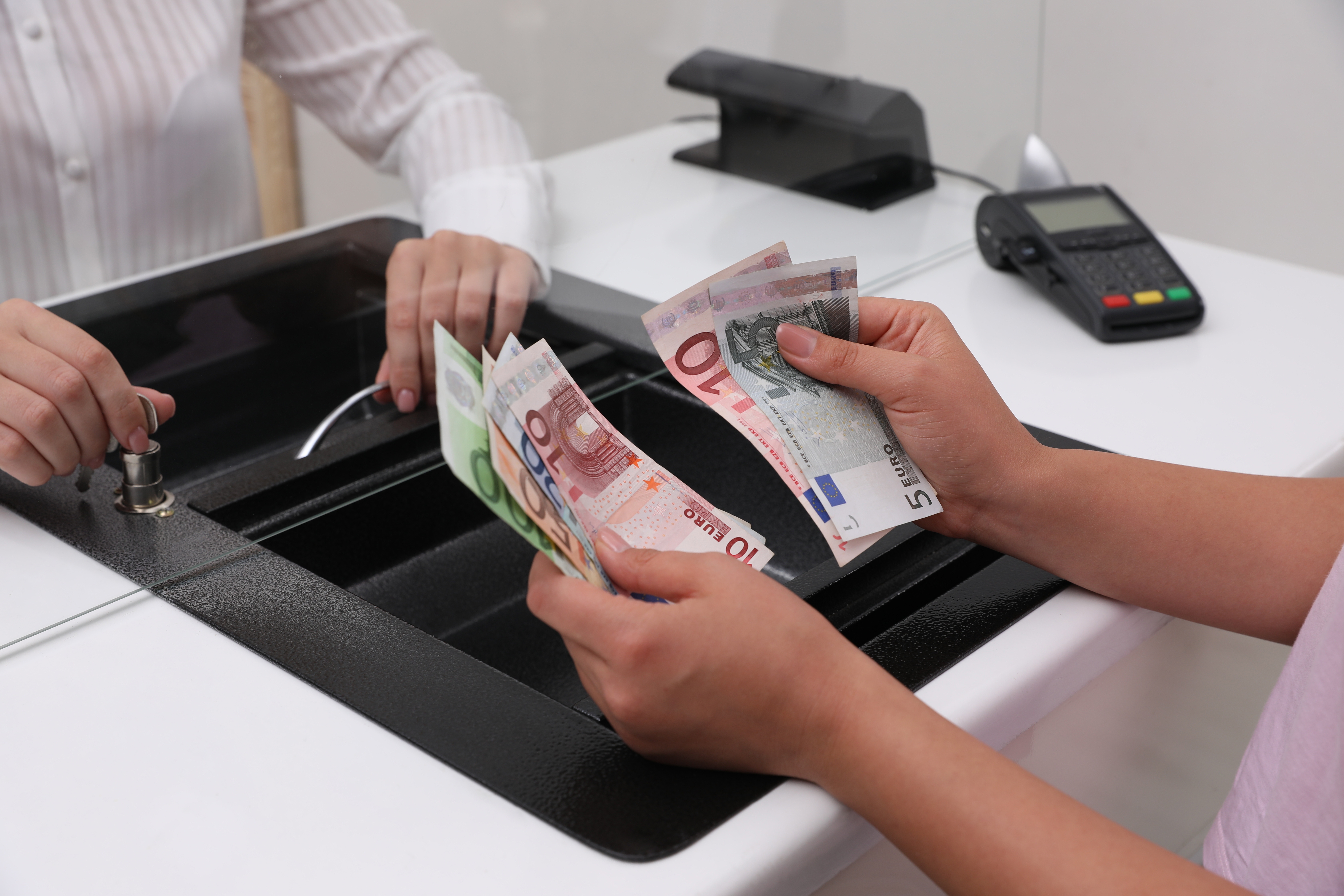 Ovo je srednji kurs dinara koji vas danas čeka u menjačnicama