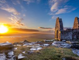 Irska, Inishmore, stara crkva