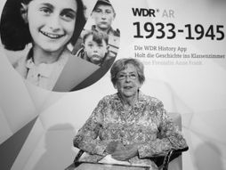 Jacqueline Van Maarsen