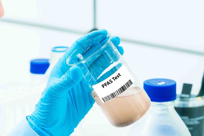 PFAS, večne hemikalije PFAS, večne hemikalije