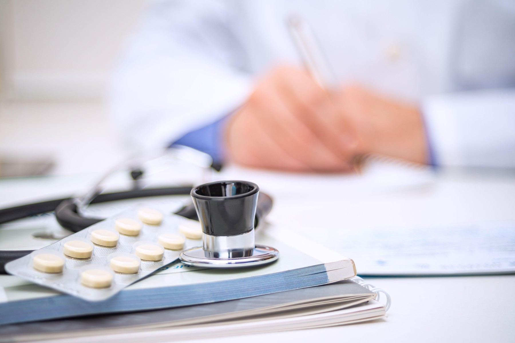 Veštačka inteligencija će uskoro prepisivati lekove za mentalno zdravlje umesto lekara