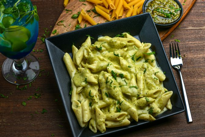 Pasta u zelenom sosu Pasta u zelenom sosu