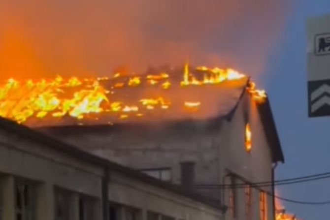 Požar Niš, zgrada "Prosvete" Požar Niš, zgrada "Prosvete"