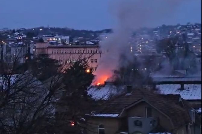 Gori štamparija u Nišu, požar