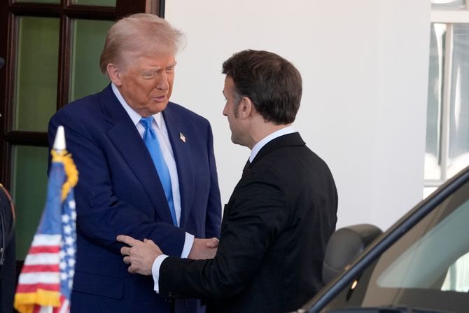 Donald Tramp i Emanuel Makron Donald Tramp i Emanuel Makron