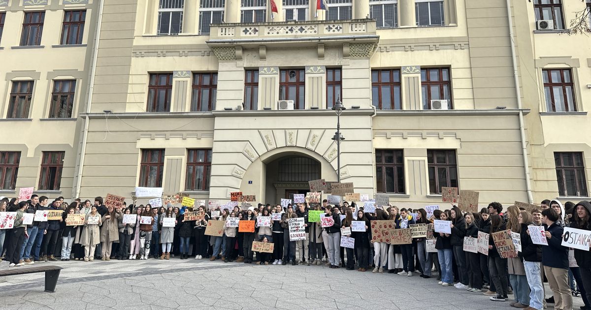 Prosvetari ne odustaju: "Potrebno je da naš obrazovni sistem rekonstruišemo od temelja"