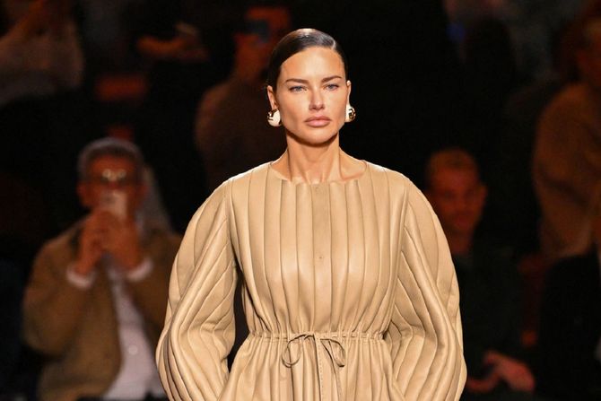 Adrijana Lima na Nedelji mode u Milanu Adrijana Lima na Nedelji mode u Milanu