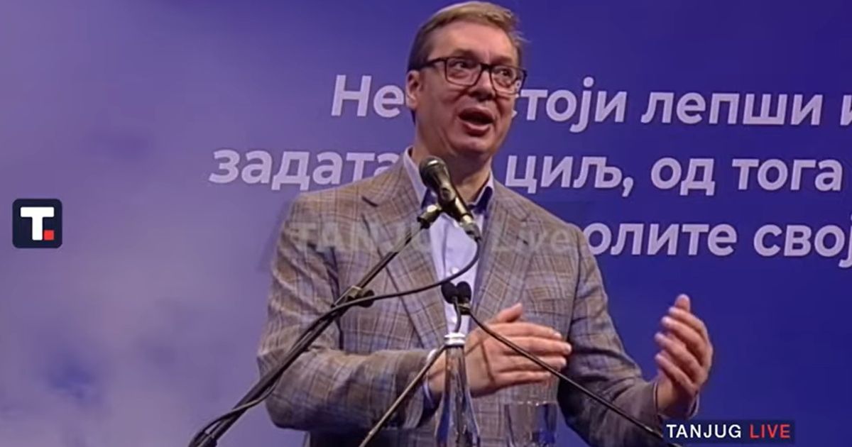 Vučić se obraća građanima na skupu u Zaječaru