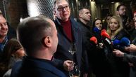 Vučić obišao vinariju "Gamanović" u Kostolu kod Kladova, sa meštanima razgovarao i o saobraćajnici