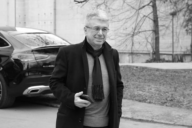 Saša Popović Saša Popović