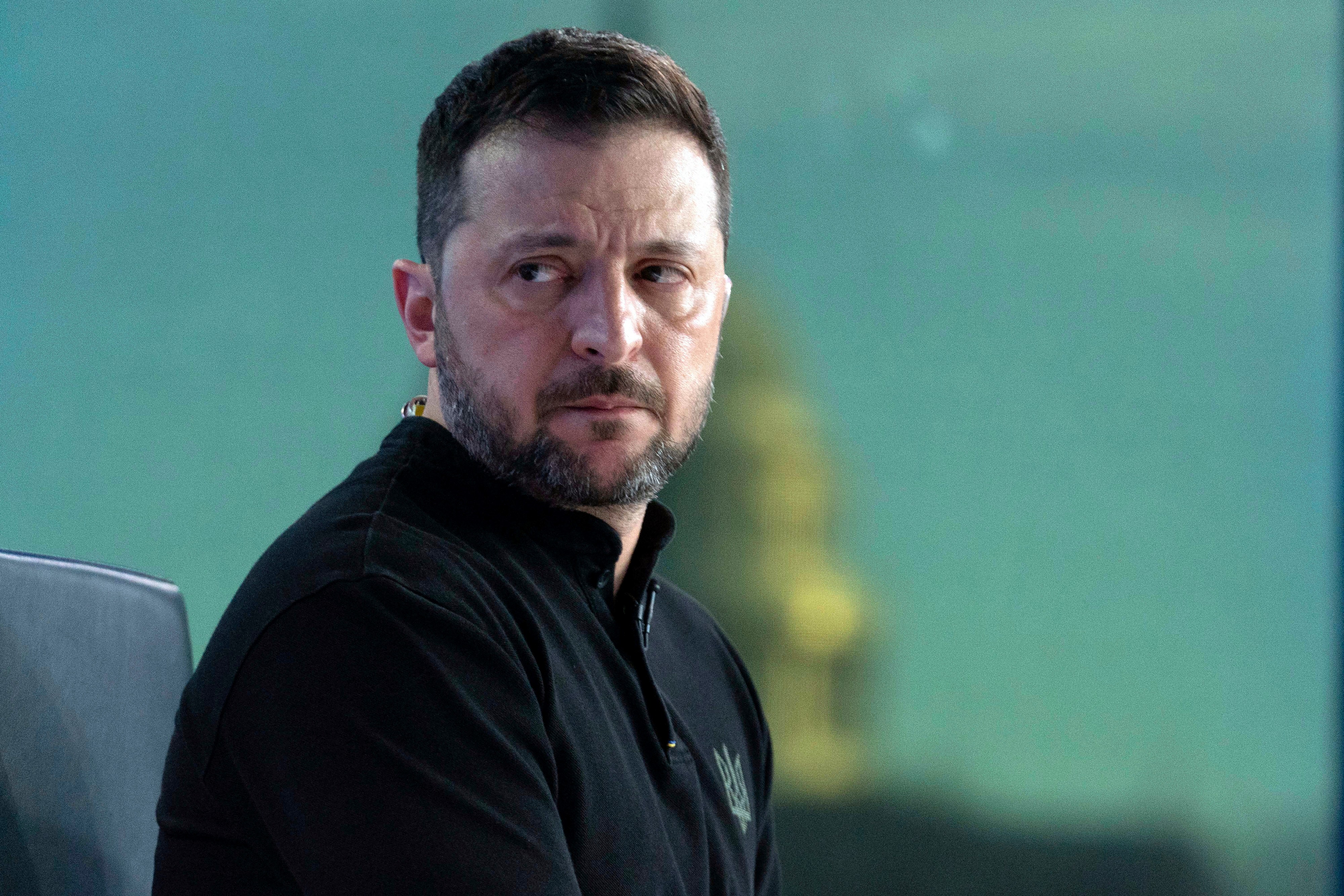 Zelenski na udaru, bes bukti među vojnicima: "Primenjuju se ​​taktike mlinova za meso..."