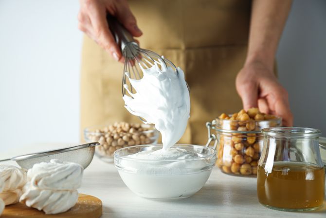 akvafaba, zamena za jaja, umućena belanca, zamena za belanca, vaskršnji post, uskršnji post