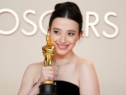 Majki Medison i Demi Mur