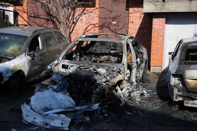 Zapaljeni automobili Bežanija
