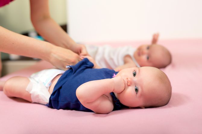 bebe, presvlačenje bebe, presvlačenje