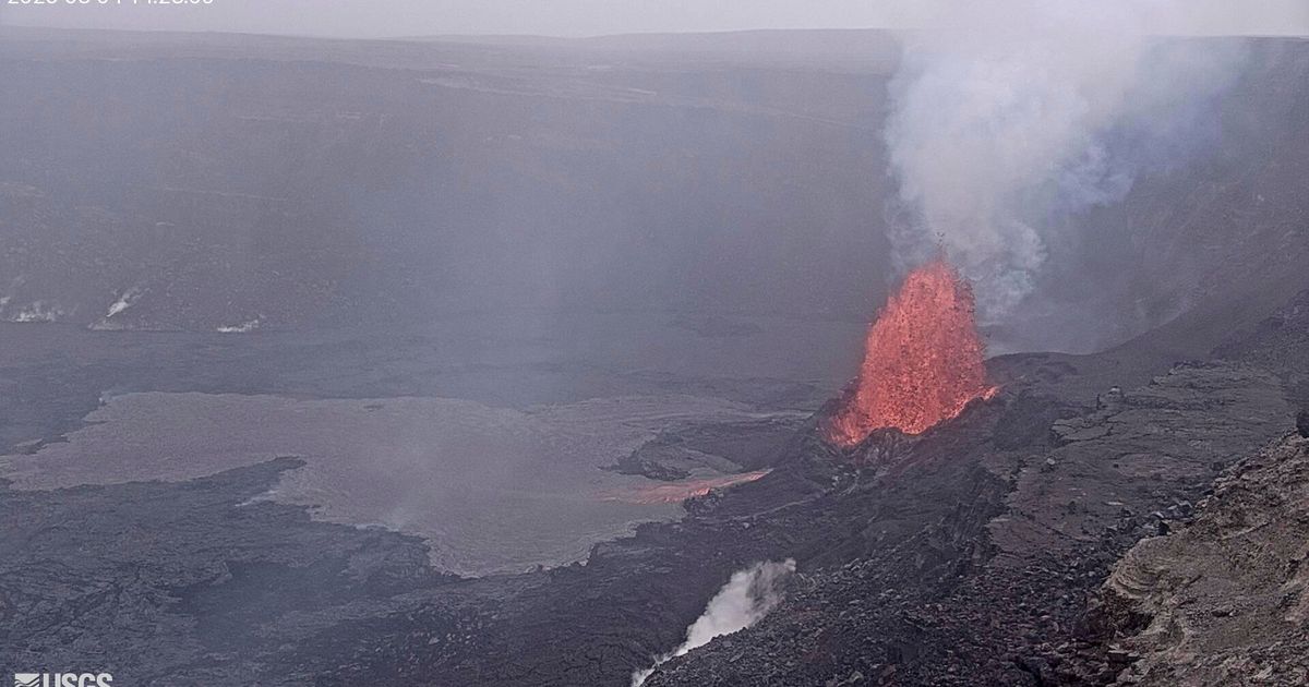 Najaktivniji vulkan eruptirao 12. put za 3 meseca: Lava se diže 60 metara uvis, snimci su neverovatni