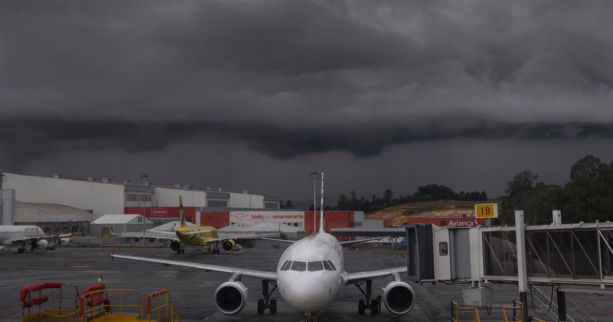 Australija čeka oluju: Ciklon Alfred zatvorio aerodrome na istočnoj obali zemlje