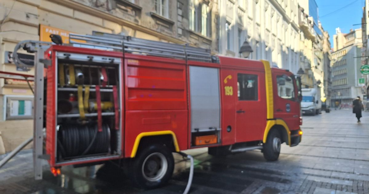 Otkrivamo šta je uzrok požara u Čika Ljubinoj: Stanari videli plamen, cela zgrada evakuisana