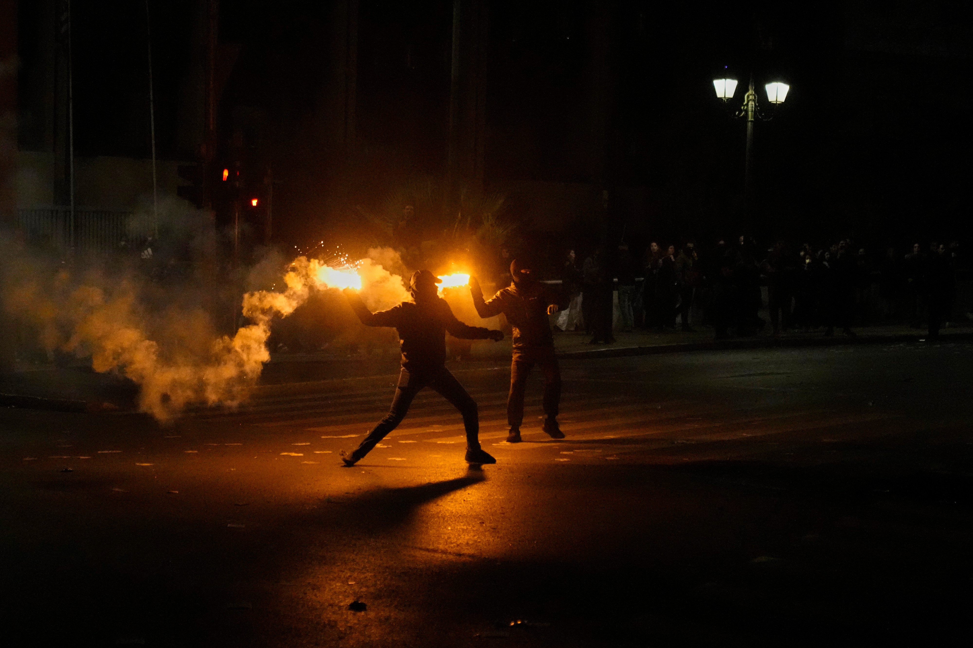 Napad na policijsku stanicu u Atini: Bačeno najmanje pet Molotovljevih koktela