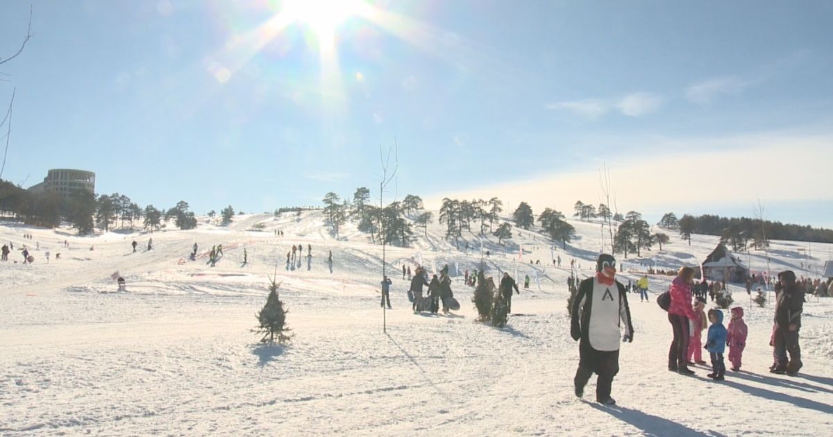 Proleće je na pragu, ali na ovoj planini ski-sezona i dalje traje: Sve puno kao šibica i u martu