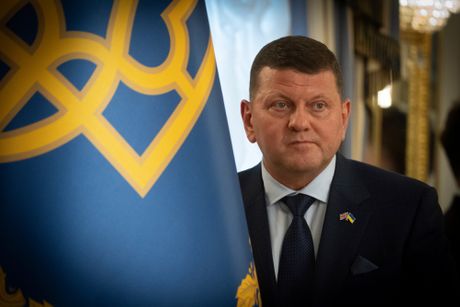 Valerii Zaluzhnyi Valerij Zalužni Valerii Zaluzhnyi Valerij Zalužni
